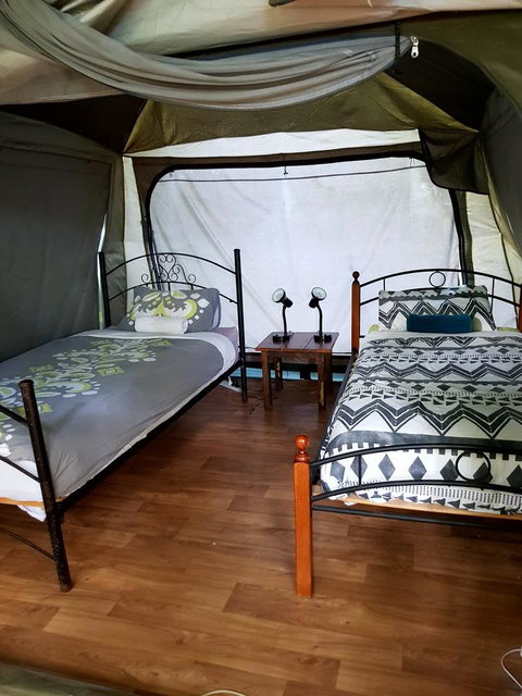 Arcadia Beach Guest House And Car Hire - Accommodation Asia 42