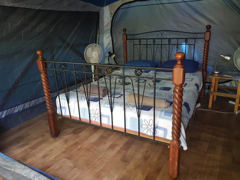 Arcadia Beach Guest House And Car Hire - Accommodation Asia 13