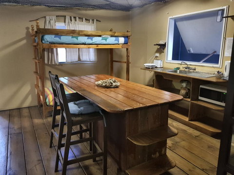 Arcadia Beach Guest House And Car Hire - Accommodation Asia 35