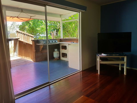 Arcadia Beach Guest House And Car Hire - Accommodation Asia 19