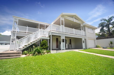 Island Adventure Holiday House - Accommodation Asia 0