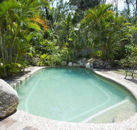 John's Tropical Island Home - Accommodation China