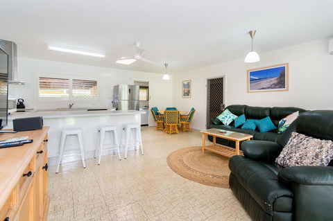 Lowset Sweetie, Central To Everything - Partridge St, Bongaree - Accommodation Asia 9