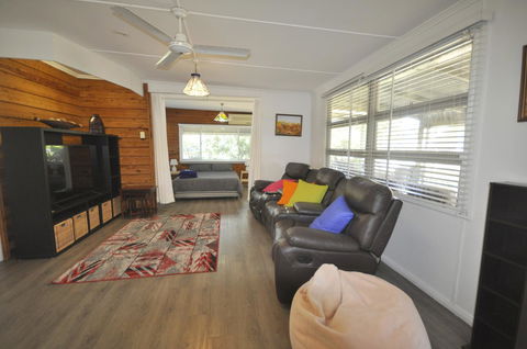 Beachside Beauty - Accommodation Asia 9