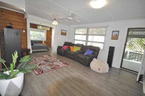 Beachside Beauty - Accommodation Asia 11