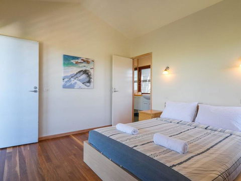 Laguna House - Accommodation Asia 7