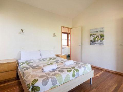Laguna House - Accommodation Asia 3