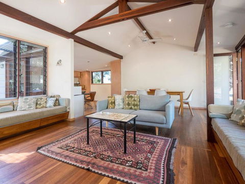 Laguna House - Accommodation Asia 9