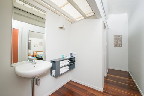 Allure Stradbroke Resort - Accommodation Guide 27