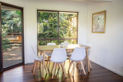 Point Break Beach House - Accommodation Guide 6