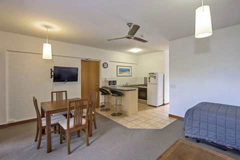 Anchorage On Straddie - Accommodation Asia 18