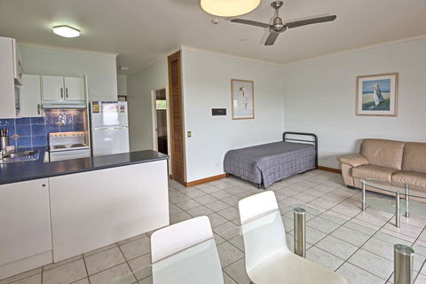 Anchorage On Straddie - Accommodation Asia 21