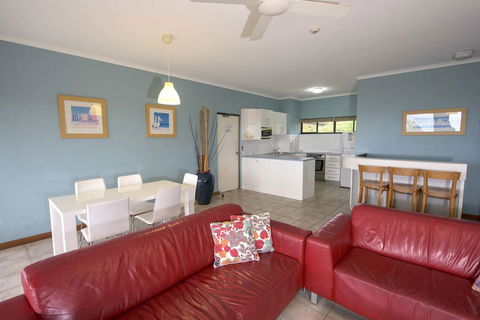 Anchorage On Straddie - Accommodation Asia 9