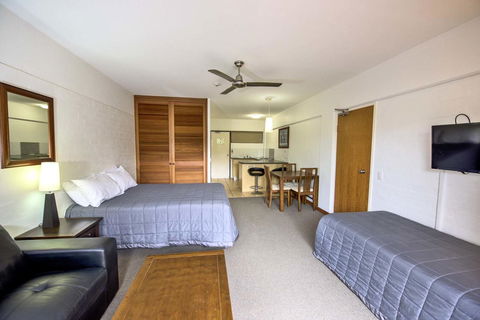 Anchorage On Straddie - Accommodation Asia 35