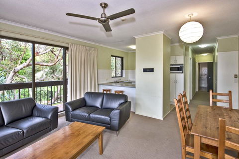 Anchorage On Straddie - Accommodation Asia 12