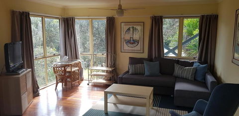 Blue House - Accommodation Asia 6