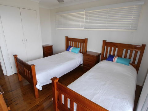 Blue Water Views 1 - Accommodation Asia 12