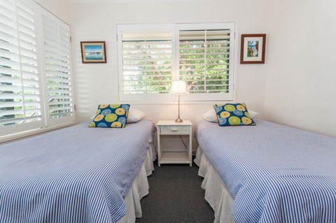 Seychelles Up - Accommodation Asia 24