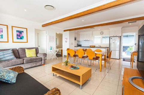 Seychelles Up - Accommodation Asia 15