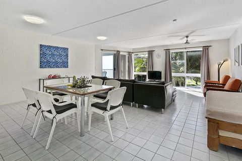 13 The Islander Resort - Accommodation Asia 0