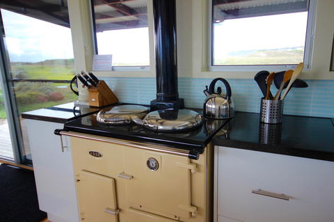 Turnstone Beach House - Accommodation Guide 6