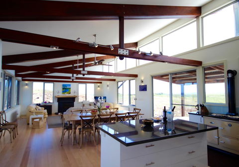 Turnstone Beach House - Accommodation Guide 22