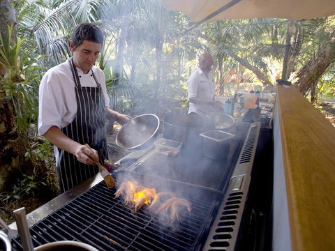 Pinetrees Lodge - Accommodation Asia 16