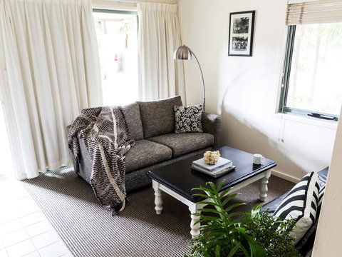 Pinetrees Lodge - Accommodation Asia 1