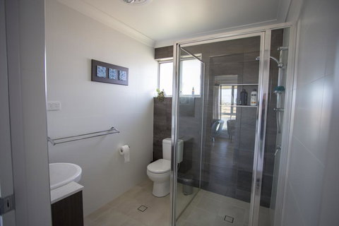 Gindanha - Accommodation Asia 3