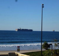 4 Shorebreak Kings Beach - Accommodation Asia