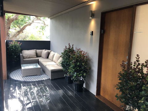 'Carinya' Coastal Cottage - Accommodation Asia 2