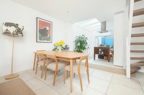 'Darling Lily' - Your Townhouse Hideaway - Accommodation Asia 2