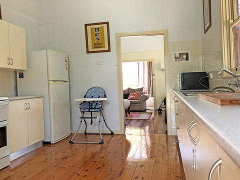 'Daves Place', 27 Rigney St - Holiday House With WIFI, Aircon & Boat Parking - Accommodation Asia 2