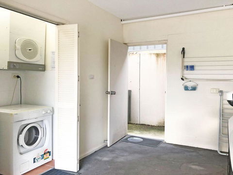 'Dutchies Vista' 1/45 Christmas Bush Ave - Ground Floor Duplex With Stunning Water Views - Accommodation Asia 2