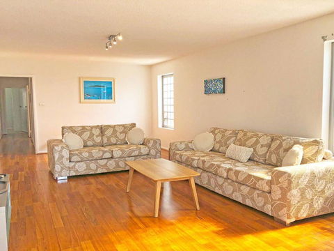 'Mooring One Downstairs', 23 Shoal Bay Rd - Fantastic Ground Floor Duplex With Views, WIFI And Air Conditioning - Accommodation Asia 1