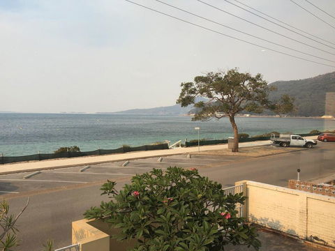 'Mooring Two Upstairs', 23 Shoal Bay Rd - Stunning Views, WIFI, Air Conditioning And Boat Parking - Accommodation Asia 2