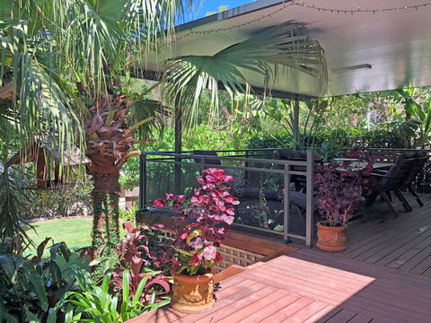 'Sandy Palms' 28 Moorooba Cr - Beautiful Home With Wifi, Air-con And Boat Parking - Accommodation Asia 0