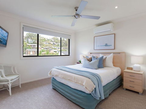 'Sandy Point Haven', 21a Sandy Point Rd - Stylish Haven With WIFI, Air Conditioning & Water Views - Accommodation Asia 0