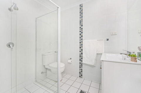 'White Sands', Mollymook - Accommodation Guide 1