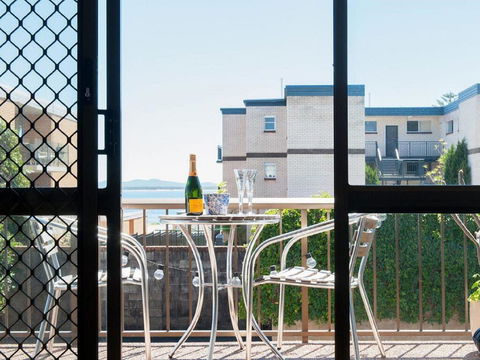 1 'BAHIA', 47 RONALD AVE - GREAT LOCATION WITH FILTERED WATER VIEWS - Accommodation Asia 0