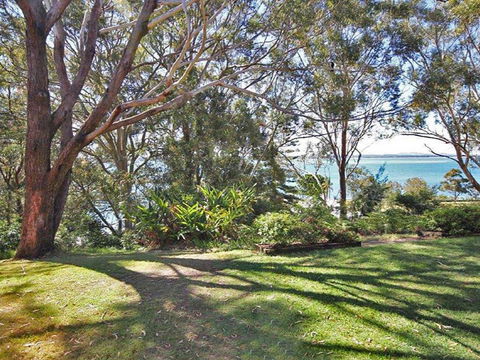1 'Fiddlers Green' 62 Magnus Street - Ground Floor Unit Close To CBD - Accommodation Asia 1