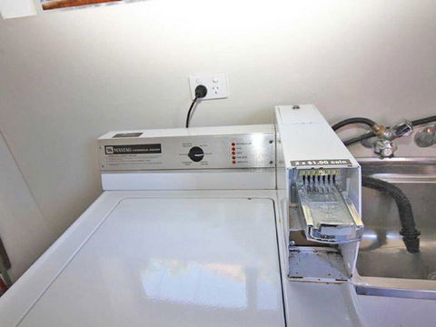 1 'Fiddlers Green' 62 Magnus Street - Ground Floor Unit Close To CBD - Accommodation Asia 3