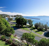 1 'Kiah' 53 Victoria Parade - stunning views wifi aircon just across the road to the water - Accommodation Asia
