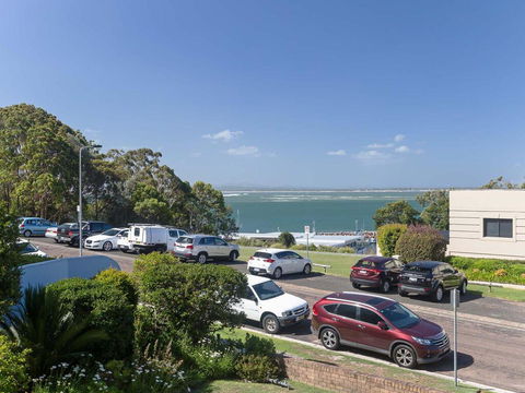 1 'Portofino' 7 Laman Street - Aircon & 1st Level Unit - Accommodation Asia 0