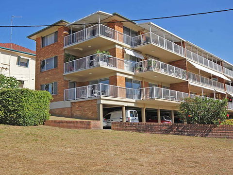 1 'Teramby Court' 104 Magnus Street - In Nelson Bay CBD - Accommodation Asia 2