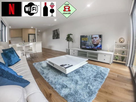 1 Bdrm Close Airport/Shops, WIFI, NETFLIX, PARKING - Accommodation Asia 0