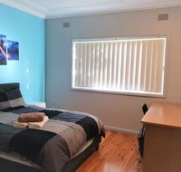 1 Double Quaint Private room near public bus transport - SHAREHOUSE - Accommodation Asia