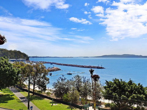 10 'Kiah' 53 Victoria Parade - Waterfront Views, AIRCON And Close To The Marina. - Accommodation Asia 3