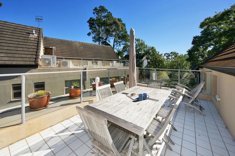 10 Alderly - Accommodation Asia 2
