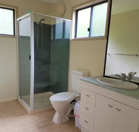 10 Naiad Court -Beach Retreat in the bush - Accommodation Asia